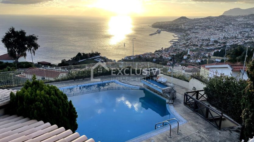 Luxury villa with sea view in Funchal Madeira