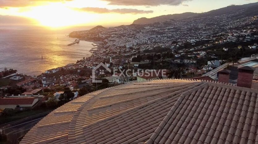 Villa for sale in Funchal Madeira