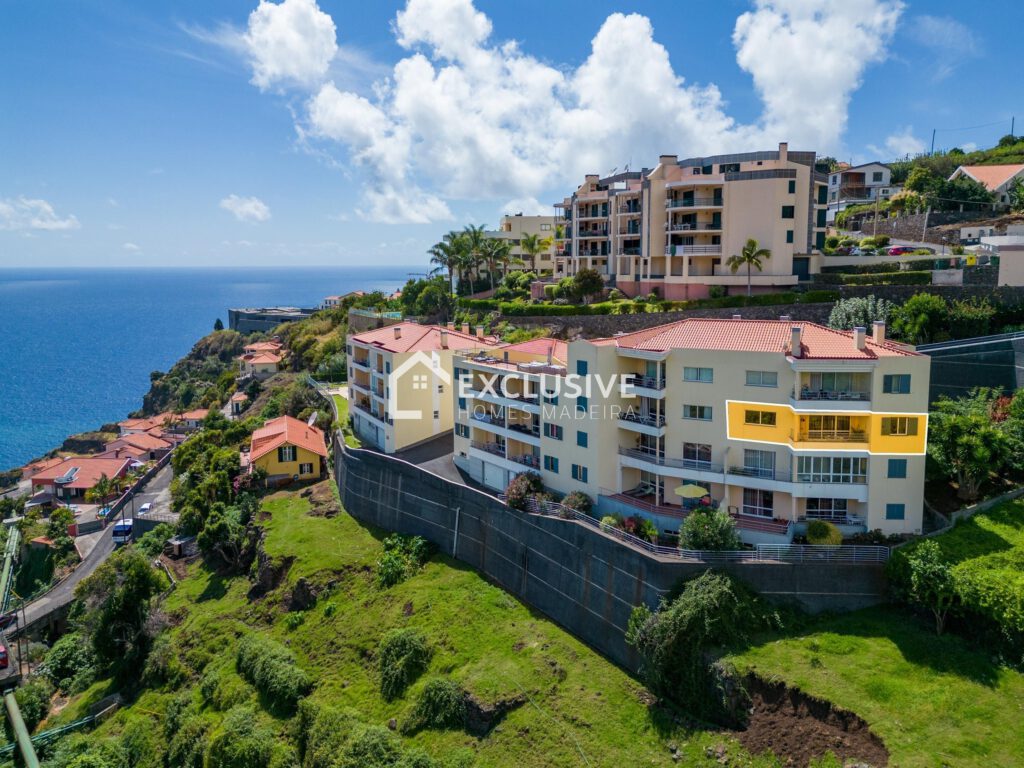 Apartment in the Heart of Calheta Madeira