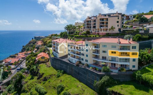 Apartment in the Heart of Calheta Madeira