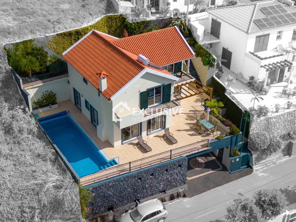 Dream Home in Arco Da Calheta, Madeira, Modern & Spacious