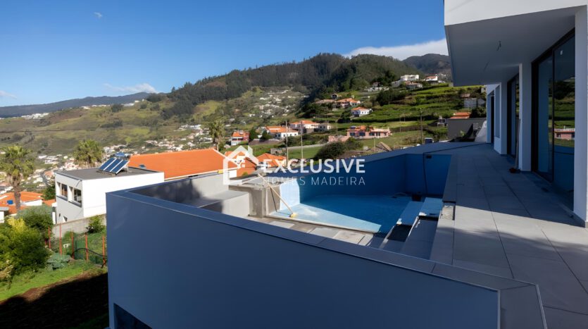 villa for sale in Arco da Calheta madeira