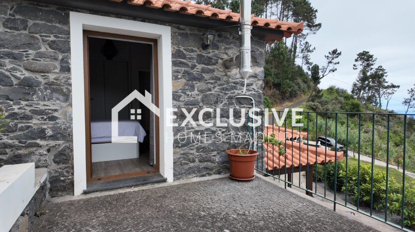 Charming Modernized Stone House with Panoramic Ocean Views in Florencas, Calheta