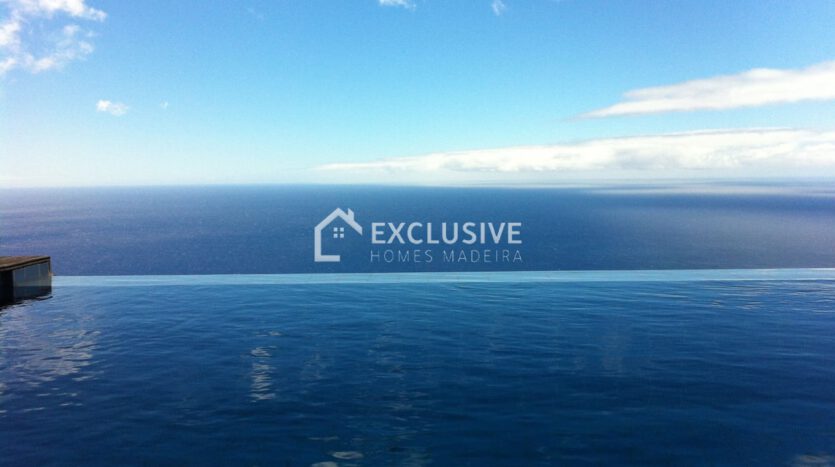 Exclusive Seafront Villa with Infinity Pool & Guest Bungalow in Fajã da Ovelha, Madeira