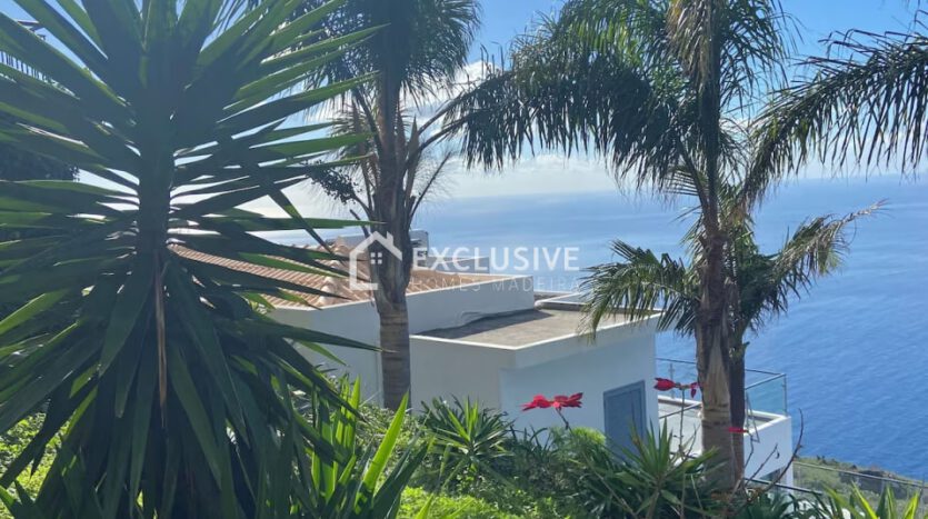 Exclusive Seafront Villa with Infinity Pool & Guest Bungalow in Fajã da Ovelha, Madeira